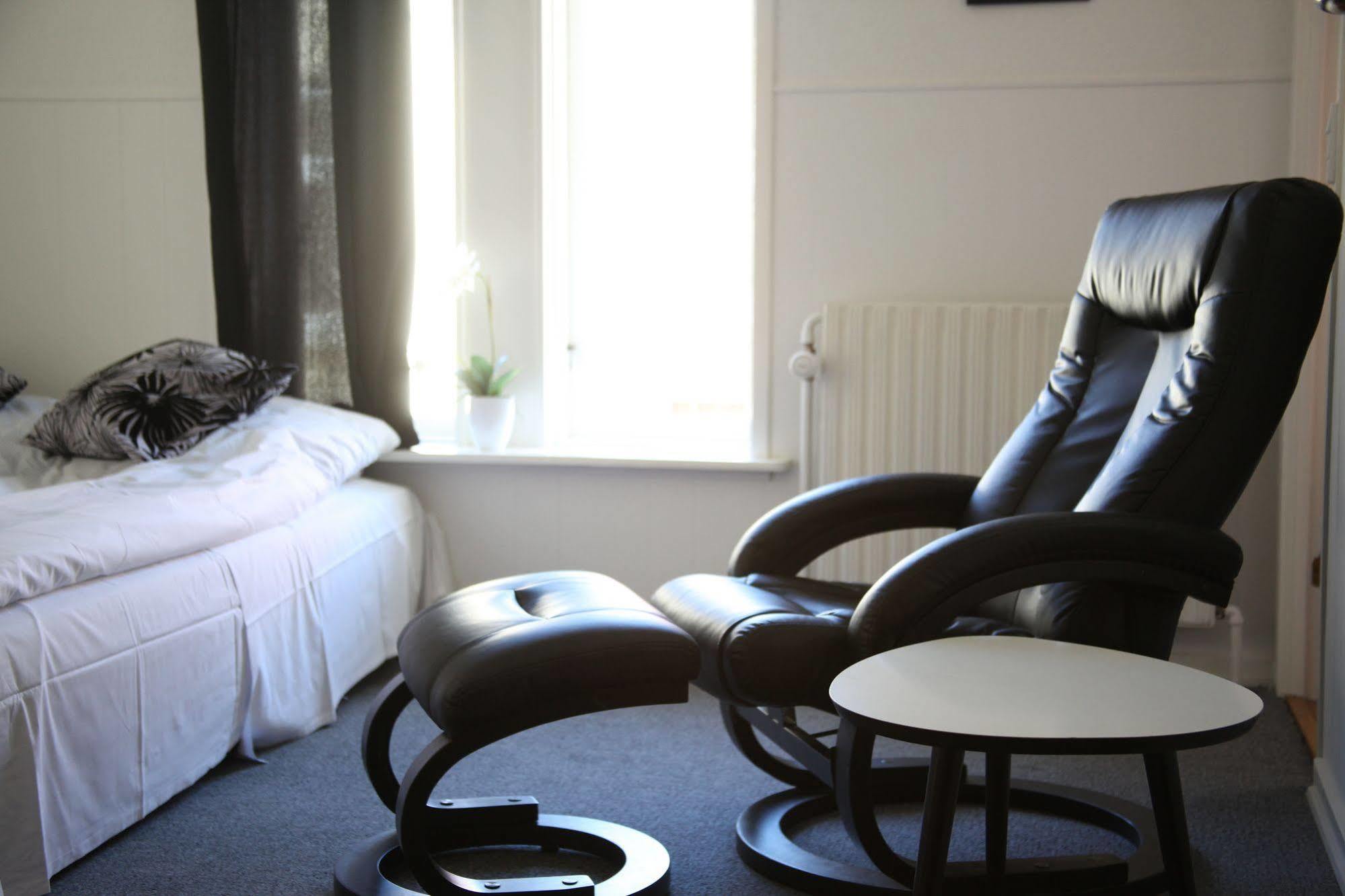 Kanns Hotel Åkirkeby Kültér fotó