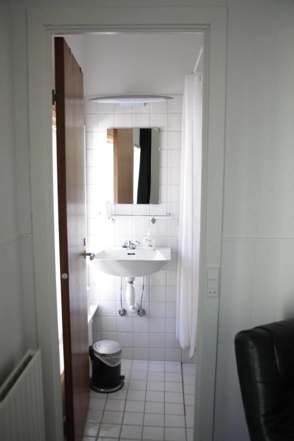 Kanns Hotel Åkirkeby Kültér fotó