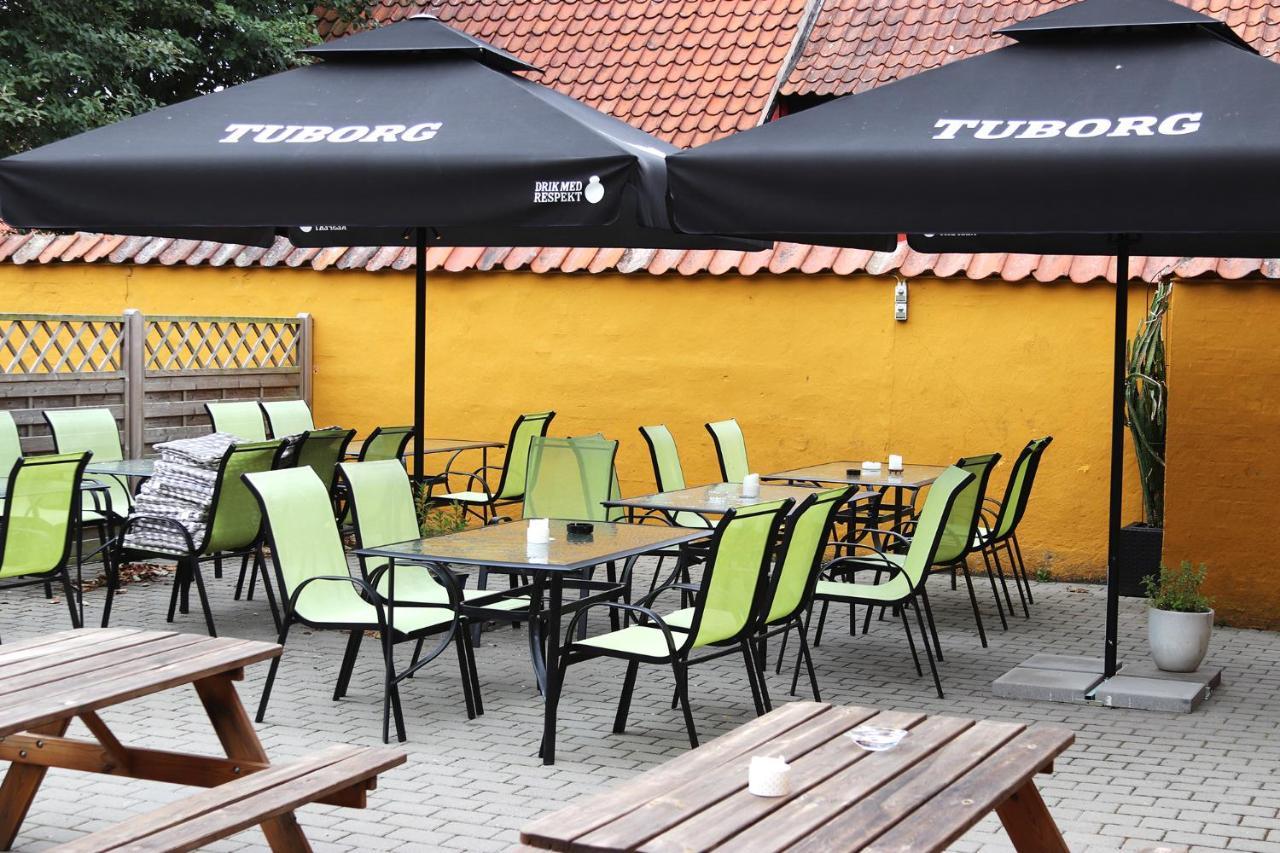 Kanns Hotel Åkirkeby Kültér fotó