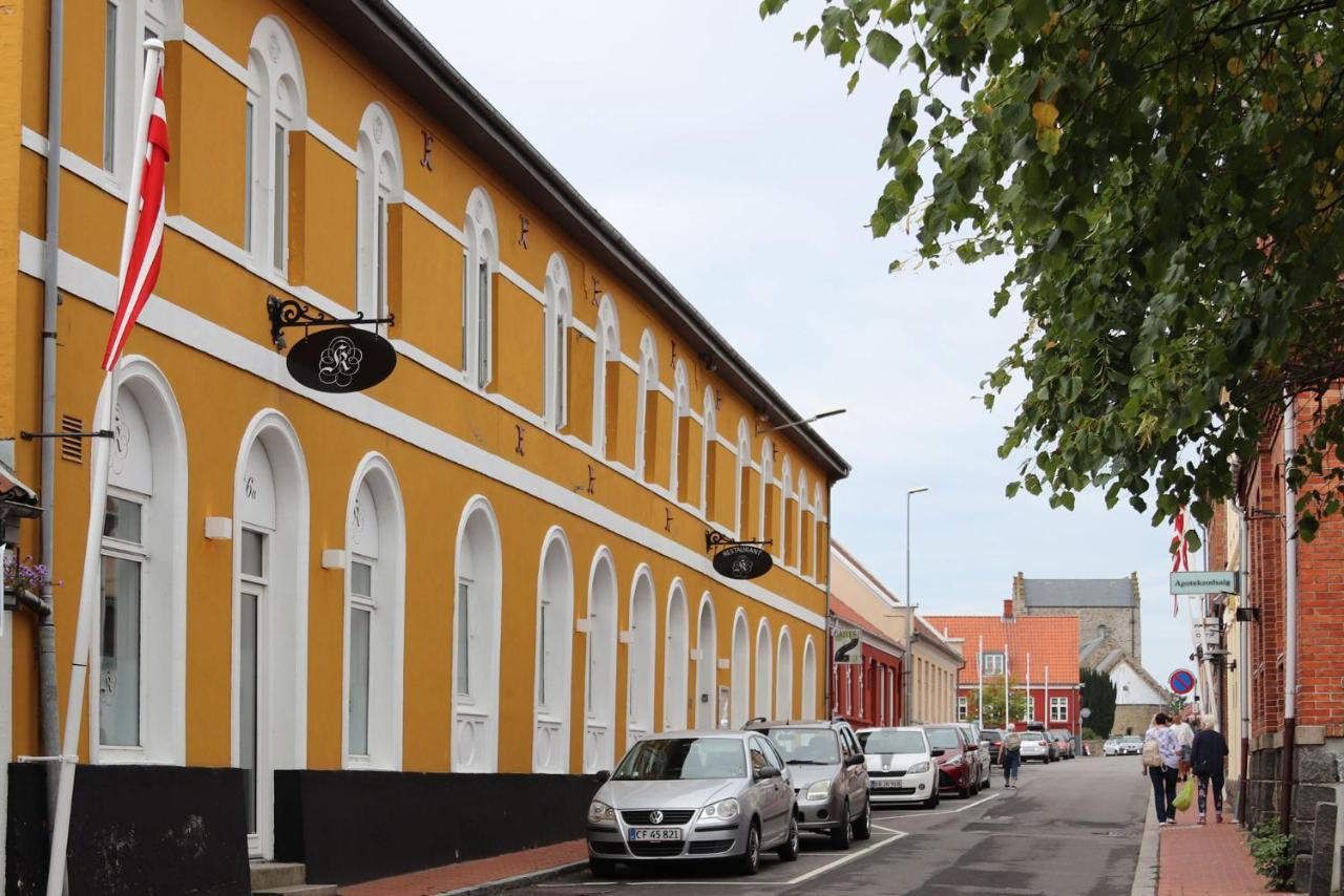 Kanns Hotel Åkirkeby Kültér fotó