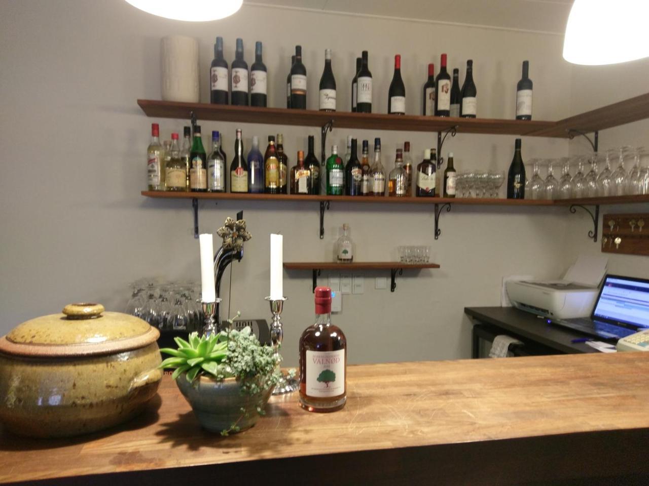 Kanns Hotel Åkirkeby Kültér fotó