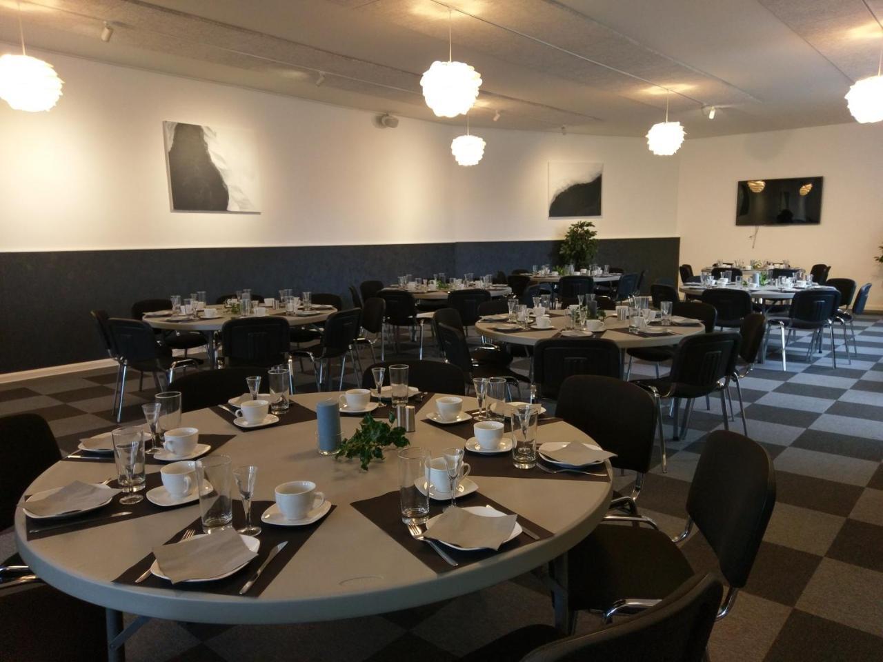 Kanns Hotel Åkirkeby Kültér fotó
